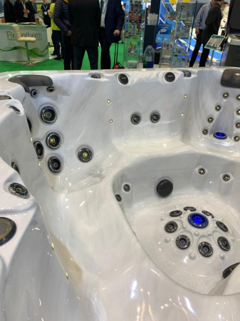 Гидромассажный спа-бассейн Vita Spa Riviera Гидромассажный спа-бассейн Vita Spa Riviera