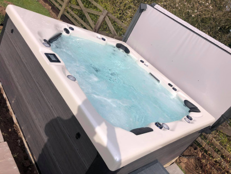 Встраиваемый спа бассейн Lovia Spa ZR6002 Встраиваемый спа бассейн Lovia Spa ZR6002